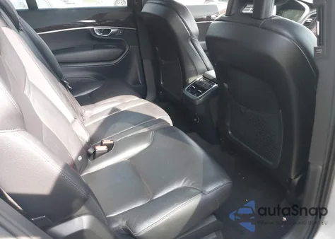 2017 Volvo Xc90 T6 Momentum z USA, uszkodzony, nr VIN YV4A22PK7H1157061